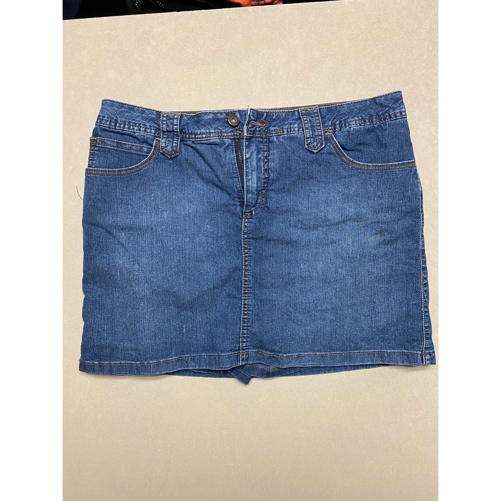 St. Johns Bay Womens Denim Mini Skirt Medium Wash Blue Casual Size 12